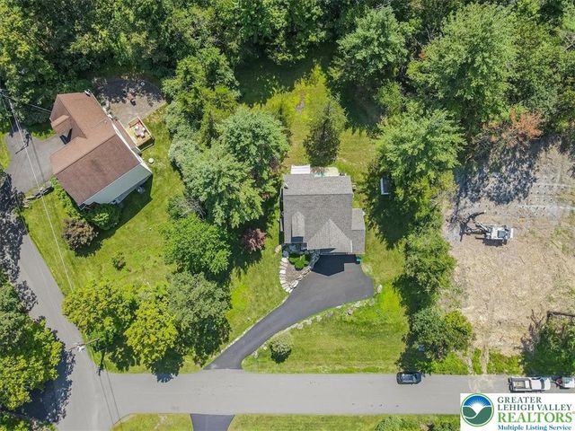 401 Pierce Lane, Smithfield Twp, PA 18301