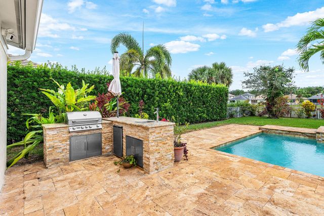 9460 Wrangler Drive, Lake Worth, FL 33467