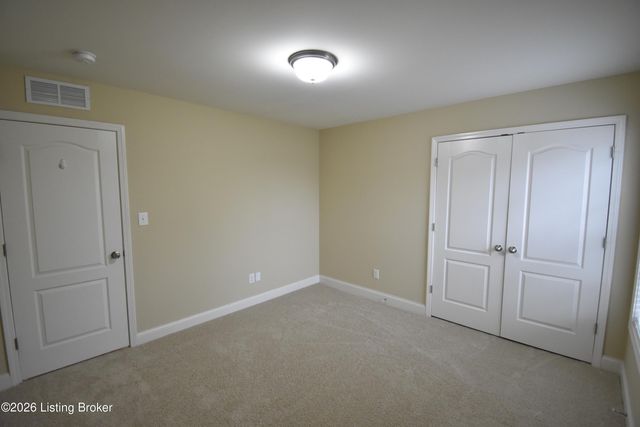 17811 Birch Bend Cir, Louisville, KY 40023