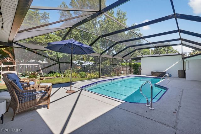 1343 Jambalana LN, Fort Myers, FL 33901