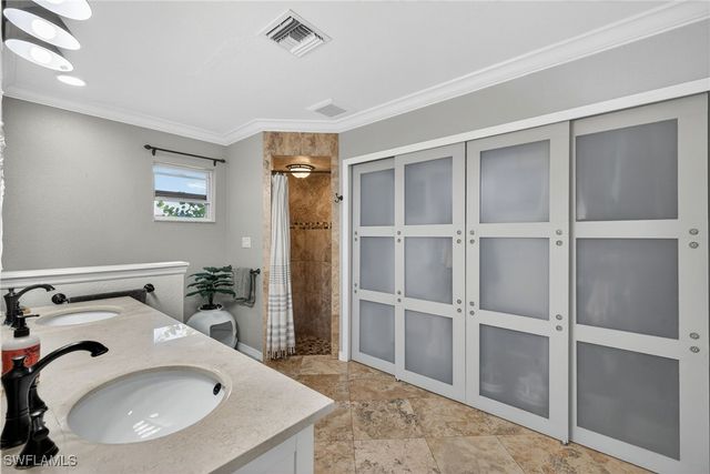 1343 Jambalana LN, Fort Myers, FL 33901