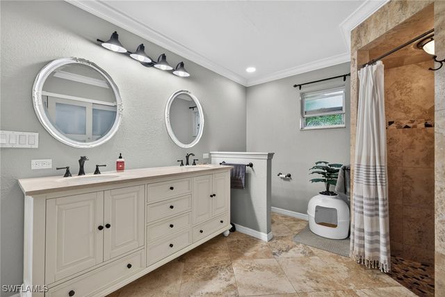 1343 Jambalana LN, Fort Myers, FL 33901