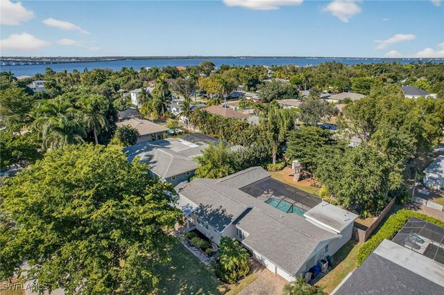 1343 Jambalana LN, Fort Myers, FL 33901