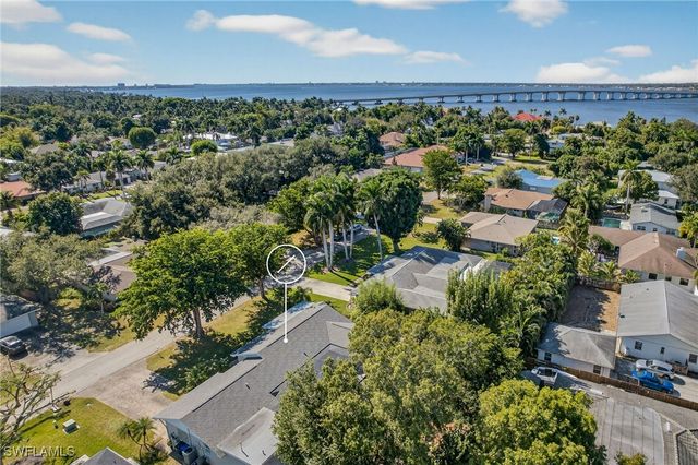 1343 Jambalana LN, Fort Myers, FL 33901