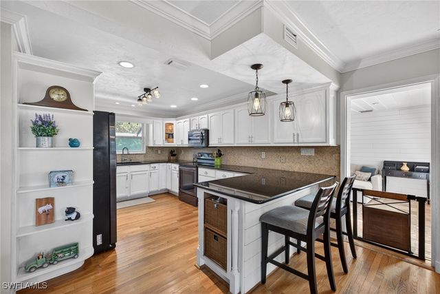 1343 Jambalana LN, Fort Myers, FL 33901