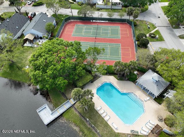 423 LA RESERVE Circle, Ponte Vedra Beach, FL 32082