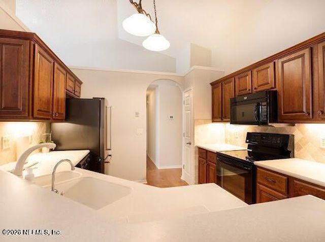 423 LA RESERVE Circle, Ponte Vedra Beach, FL 32082