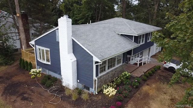 2 Arbor Gate, Old Bethpage, NY 11804