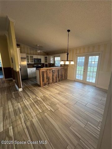 1300 Eldron Boulevard SE, Palm Bay, FL 32909