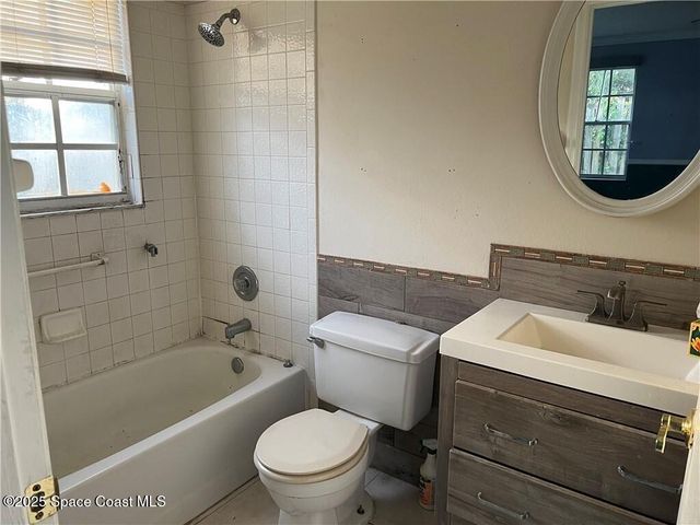 1300 Eldron Boulevard SE, Palm Bay, FL 32909