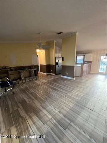 1300 Eldron Boulevard SE, Palm Bay, FL 32909