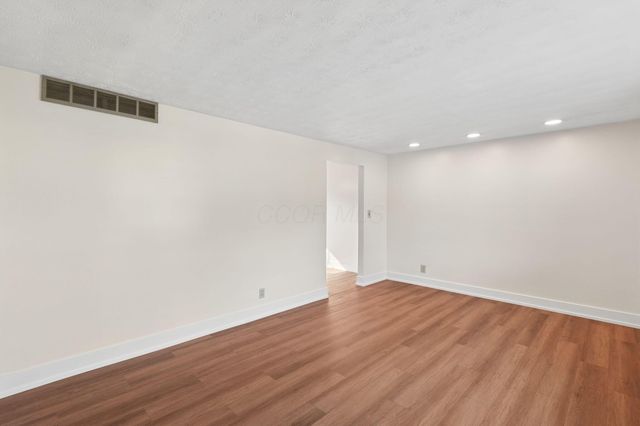 3768 Springwood Drive, Columbus, OH 43224