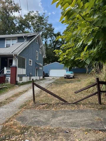 522 Winans Avenue, Akron, OH 44306