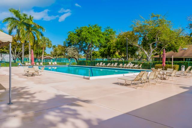 8948 Meadowlark Way, Boca Raton, FL 33496