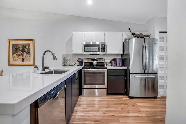 8948 Meadowlark Way, Boca Raton, FL 33496