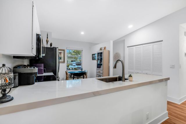 8948 Meadowlark Way, Boca Raton, FL 33496