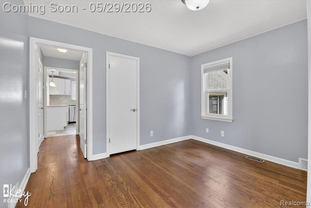 98 W Wabash Avenue, Belleville, MI 48111