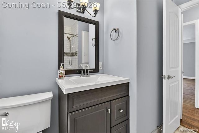 98 W Wabash Avenue, Belleville, MI 48111