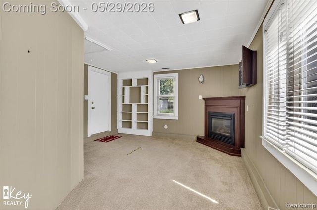 98 W Wabash Avenue, Belleville, MI 48111