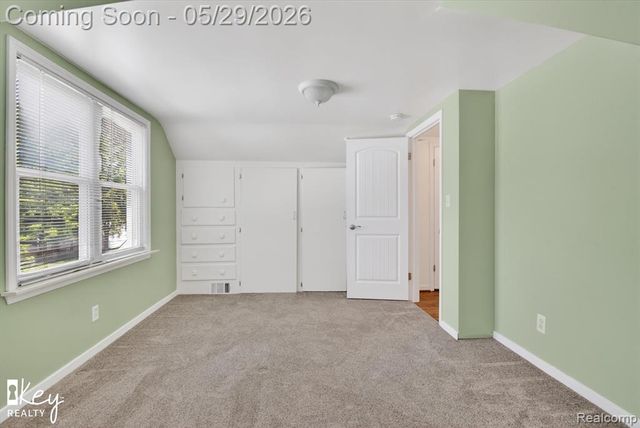 98 W Wabash Avenue, Belleville, MI 48111