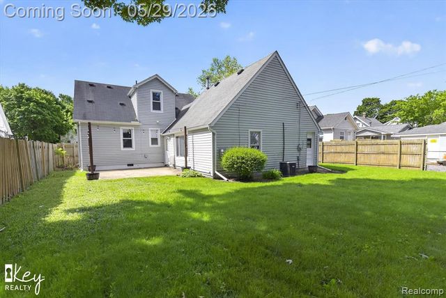 98 W Wabash Avenue, Belleville, MI 48111