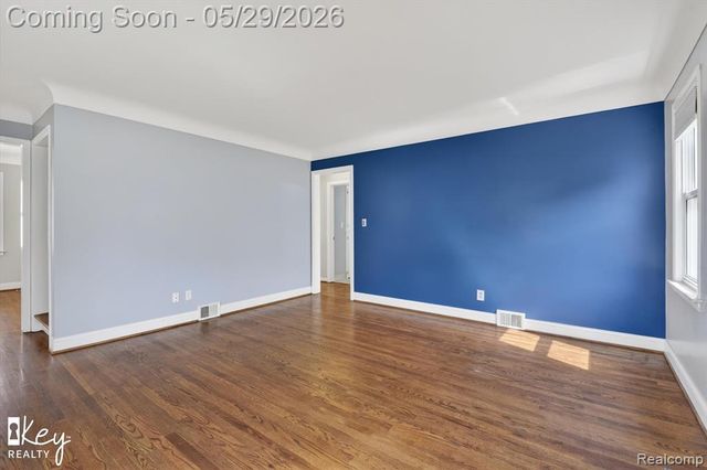 98 W Wabash Avenue, Belleville, MI 48111