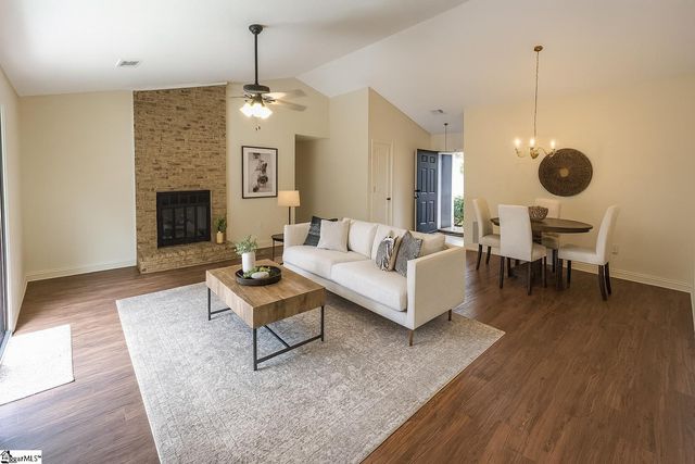 102 Heritage West Court, Greenwood, SC 29646