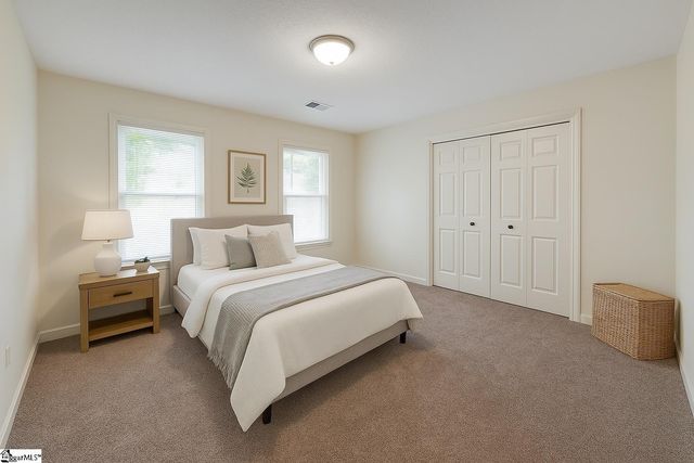 102 Heritage West Court, Greenwood, SC 29646