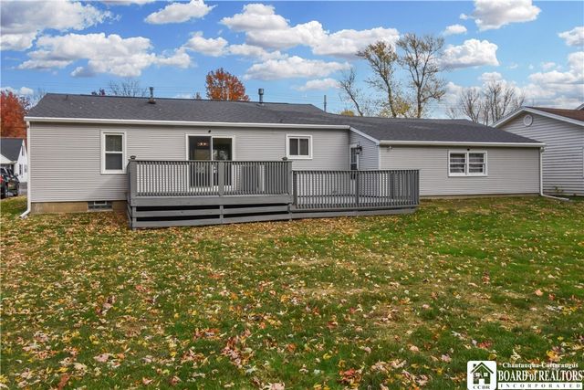 97 Seymour Street, Pomfret, NY 14063