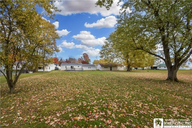 97 Seymour Street, Pomfret, NY 14063