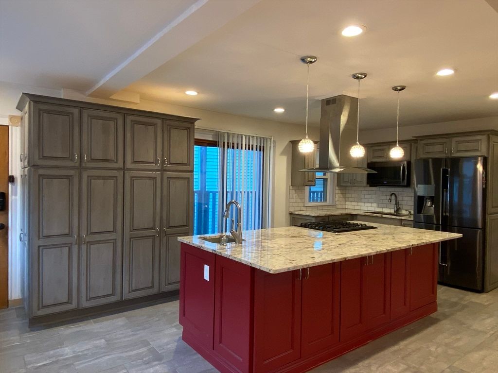 99 Walnut Street 2-2, Malden, MA 02148