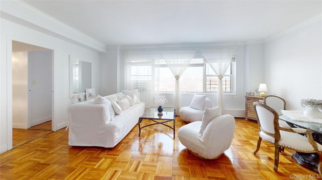 3 Fordham Hill Oval 8B, Bronx, NY 10468