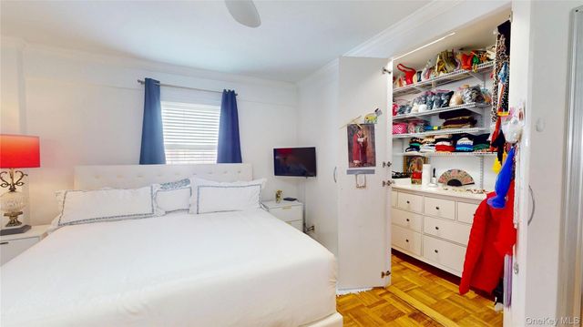 3 Fordham Hill Oval 8B, Bronx, NY 10468