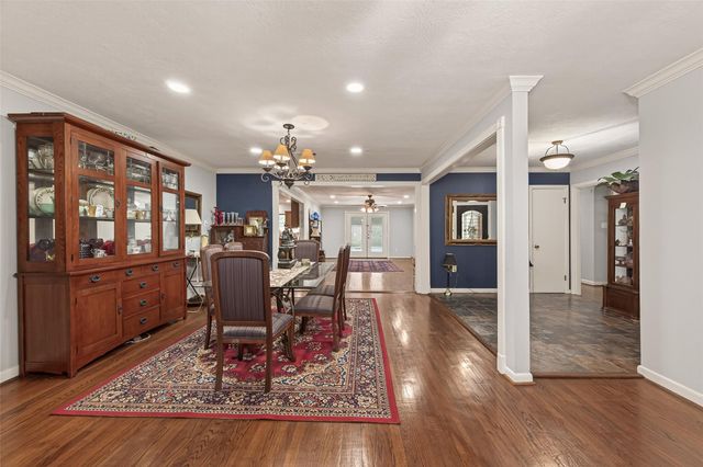 5326 Redstart Street, Houston, TX 77096