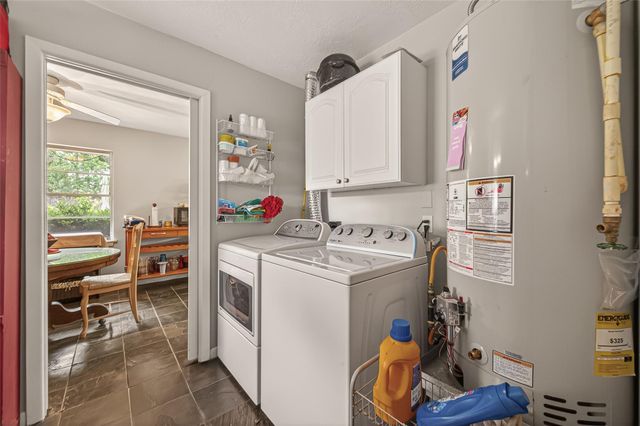 5326 Redstart Street, Houston, TX 77096