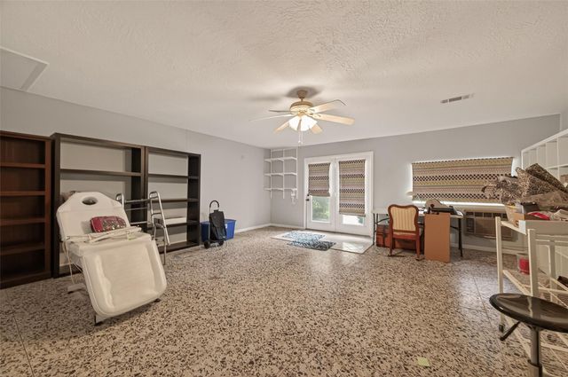 5326 Redstart Street, Houston, TX 77096
