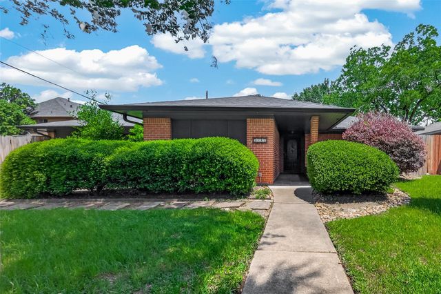 5326 Redstart Street, Houston, TX 77096