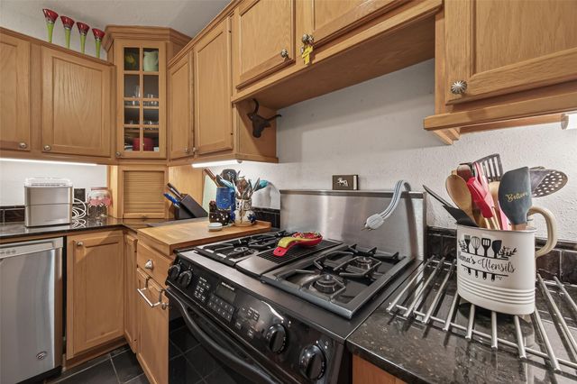 5326 Redstart Street, Houston, TX 77096