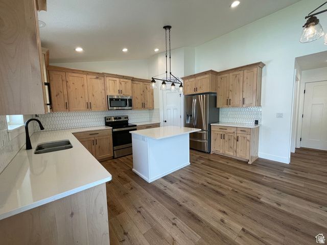 3834 N 2550 W, Farr West, UT 84404