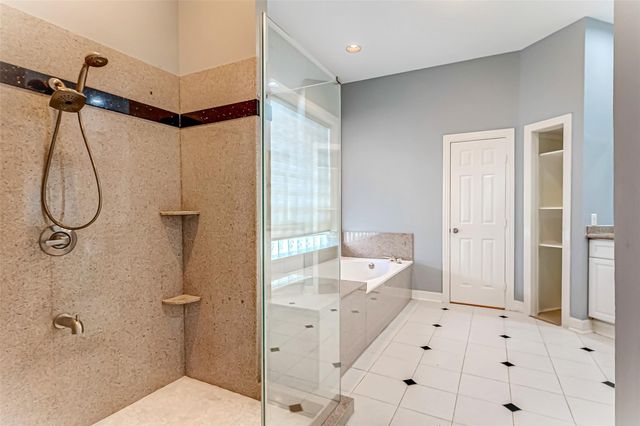 16018 Conners Ace Drive, Spring, TX 77379