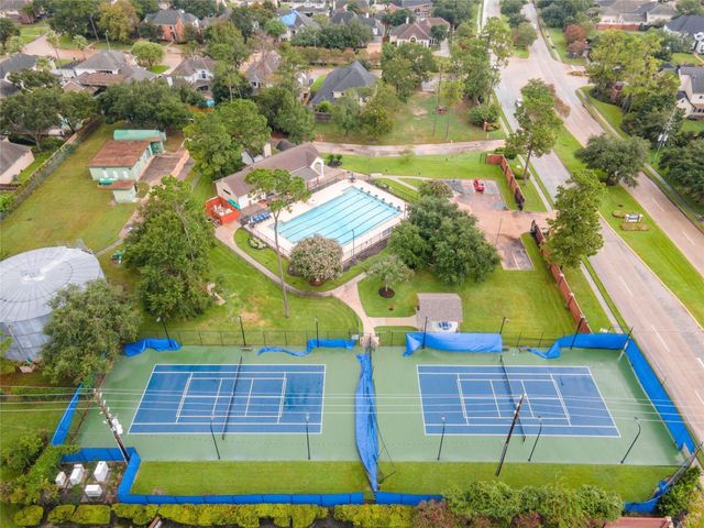 16018 Conners Ace Drive, Spring, TX 77379