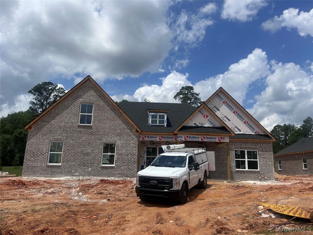 1033 Sunfield Drive, Prattville, AL 36066