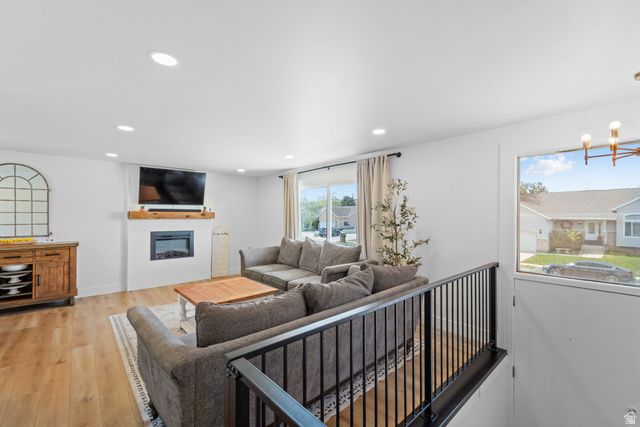 7147 S PONDEROSA DR, Cottonwood Heights, UT 84121