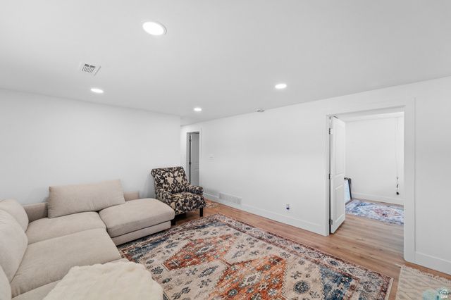 7147 S PONDEROSA DR, Cottonwood Heights, UT 84121