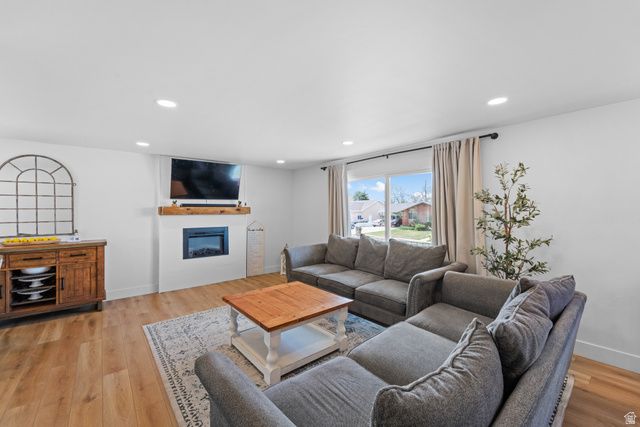 7147 S PONDEROSA DR, Cottonwood Heights, UT 84121