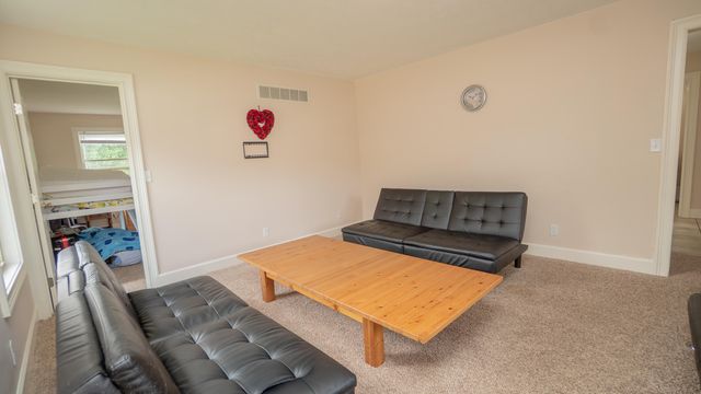 2320 Worthington Drive 2320 Worthington Drive, Troy, OH 45373