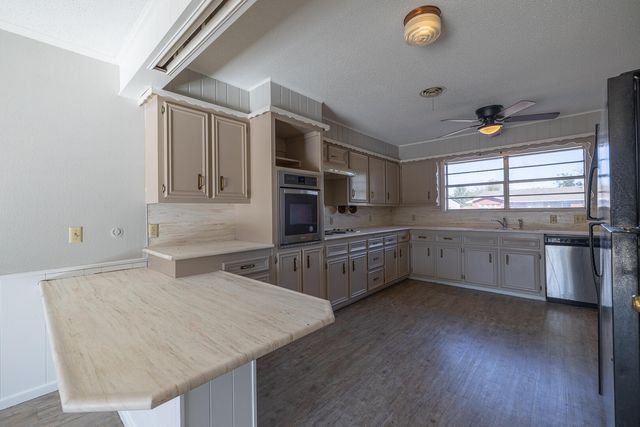 725 7th Street, Wolfforth, TX 79382