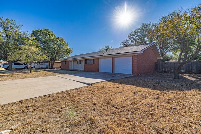 725 7th Street, Wolfforth, TX 79382