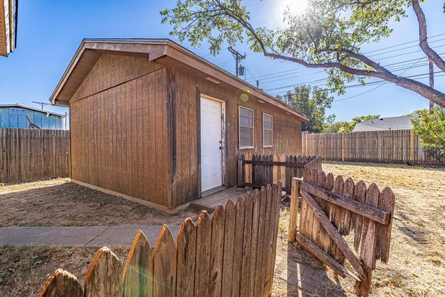 725 7th Street, Wolfforth, TX 79382