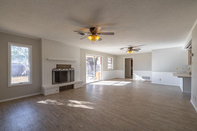 725 7th Street, Wolfforth, TX 79382